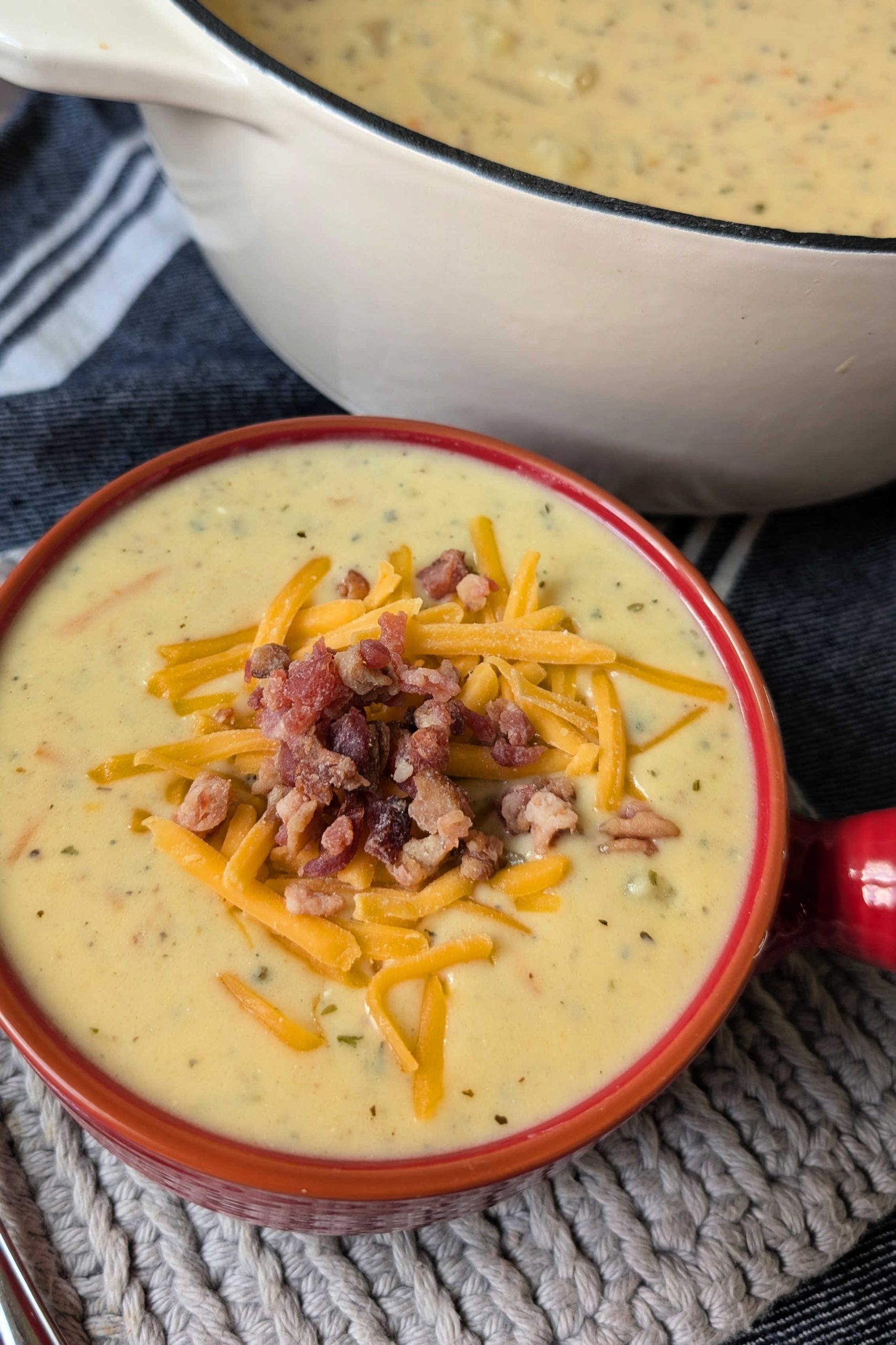 Hearty Cheeseburger Soup