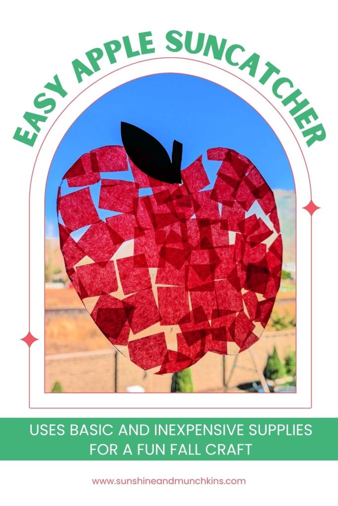 These suncatchers are a fun and easy apple craft that is perfect for preschool and kindergarten aged kids!